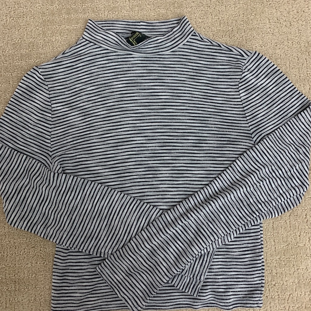 Tight striped crew tee